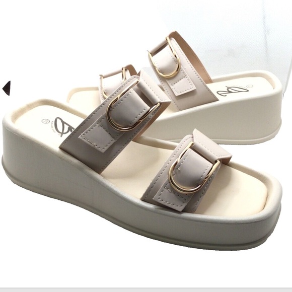 Blue Suede Shoes Brand Womens Beige Edgy Buckle Double Strap Wedge Sandals - Picture 1 of 11